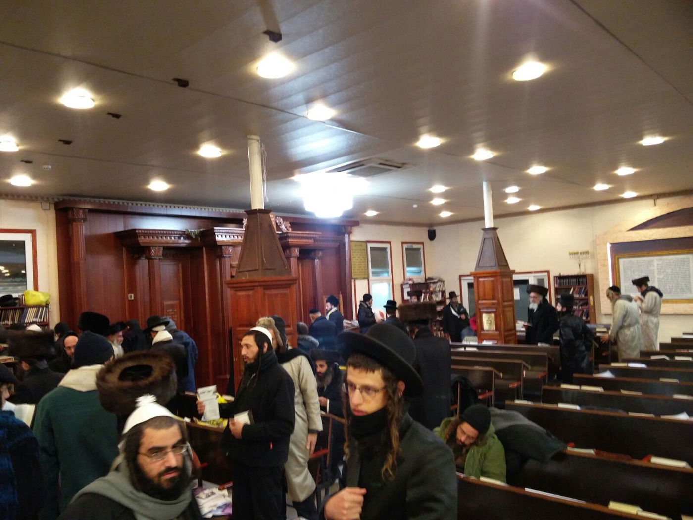 צפו בתיעוד: שבת חנוכה באומן