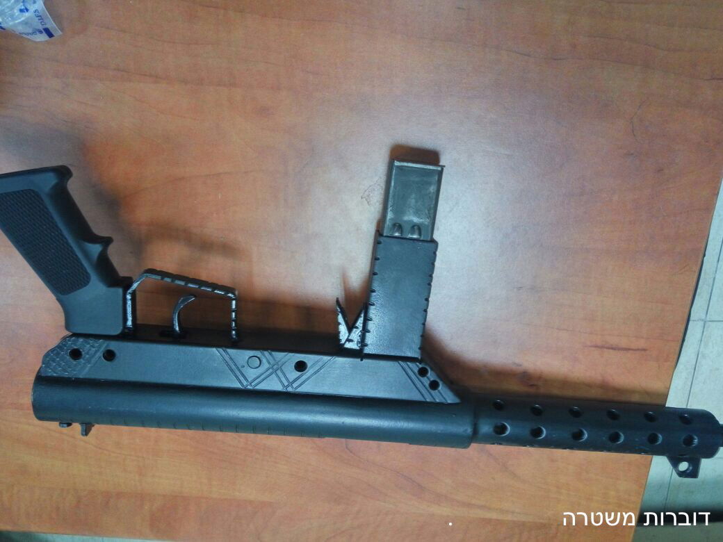 סוכן שתול הפליל 17 חשודים בסחר בנשק ובסמים