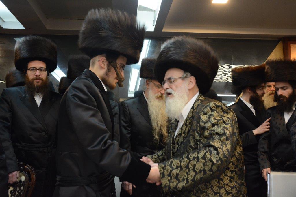 שמחת החתונה בחצרות מאור חיים-סערט ויזניץ - חיי משה