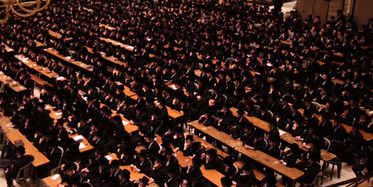 תלמידי ישיבות סקווירא קיבלו את התקנות המחמירות