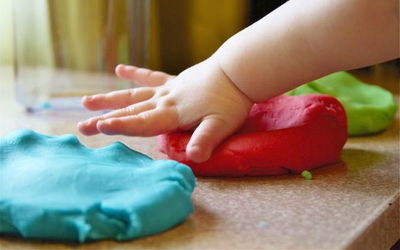 בצק משחק לילדים תוצרת בית