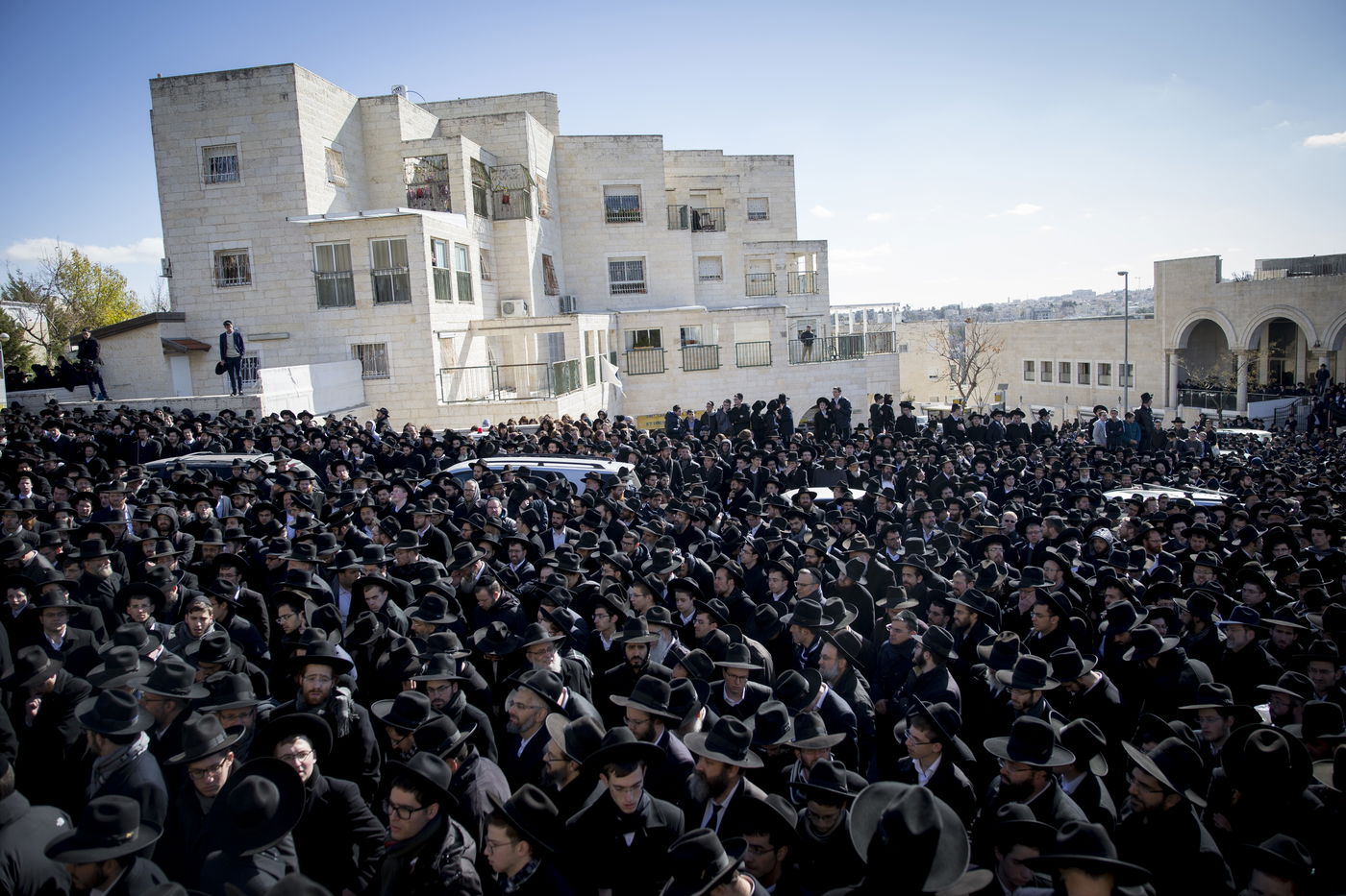 תיעוד מסכם: אלפים נפרדו מהגאון רבי משה שפירא