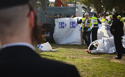 המשאית הדורסת מבפנים
