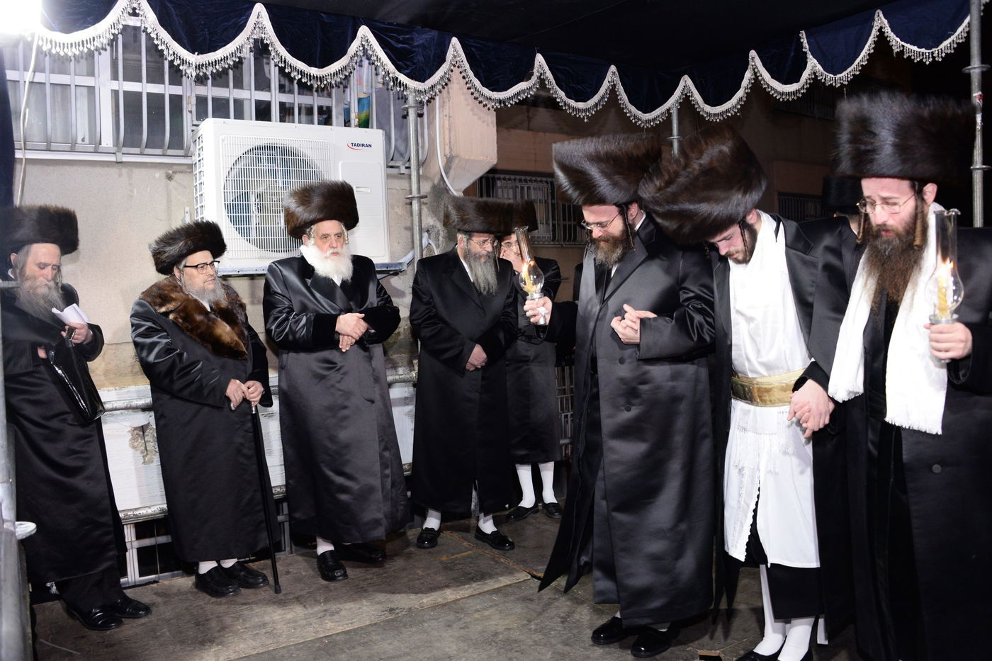 תיעוד ענק: חתונת נכד האדמו"ר מערלוי