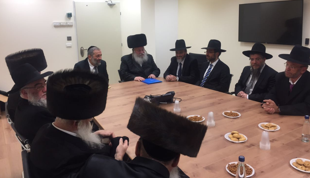 הפגישה בלשכת דרעי, הערב