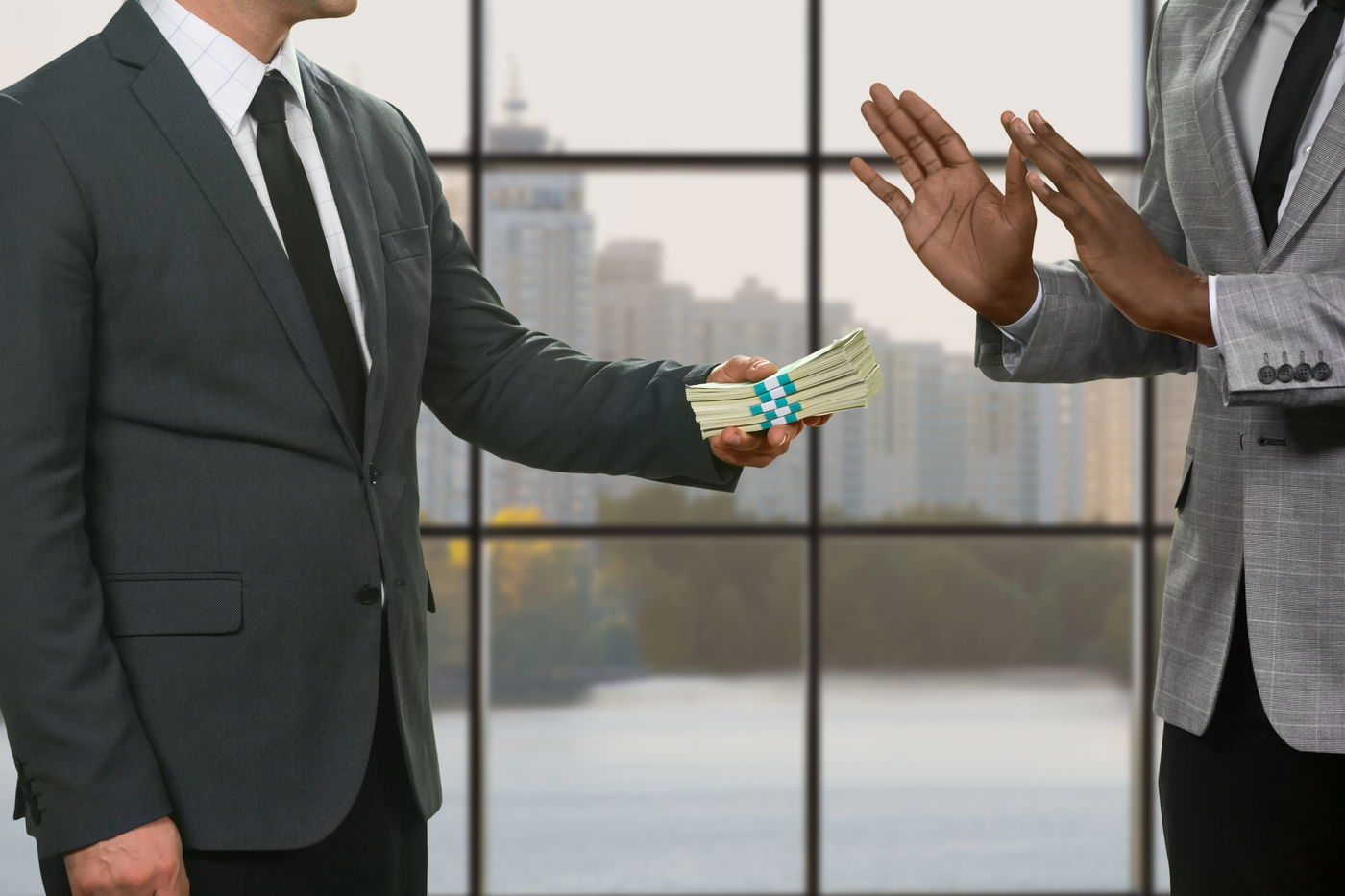 השופט השתכנע כי התובע אכן שילם במעמד החתימה. אילוסטרציה