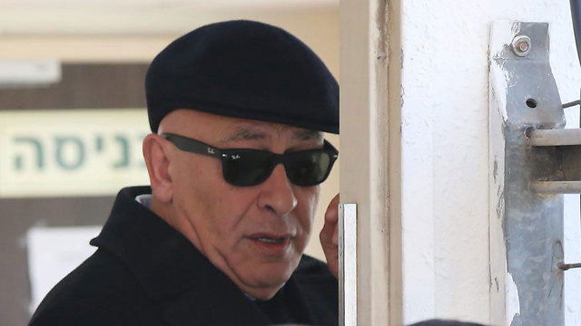 ביציאתו מהחקירה