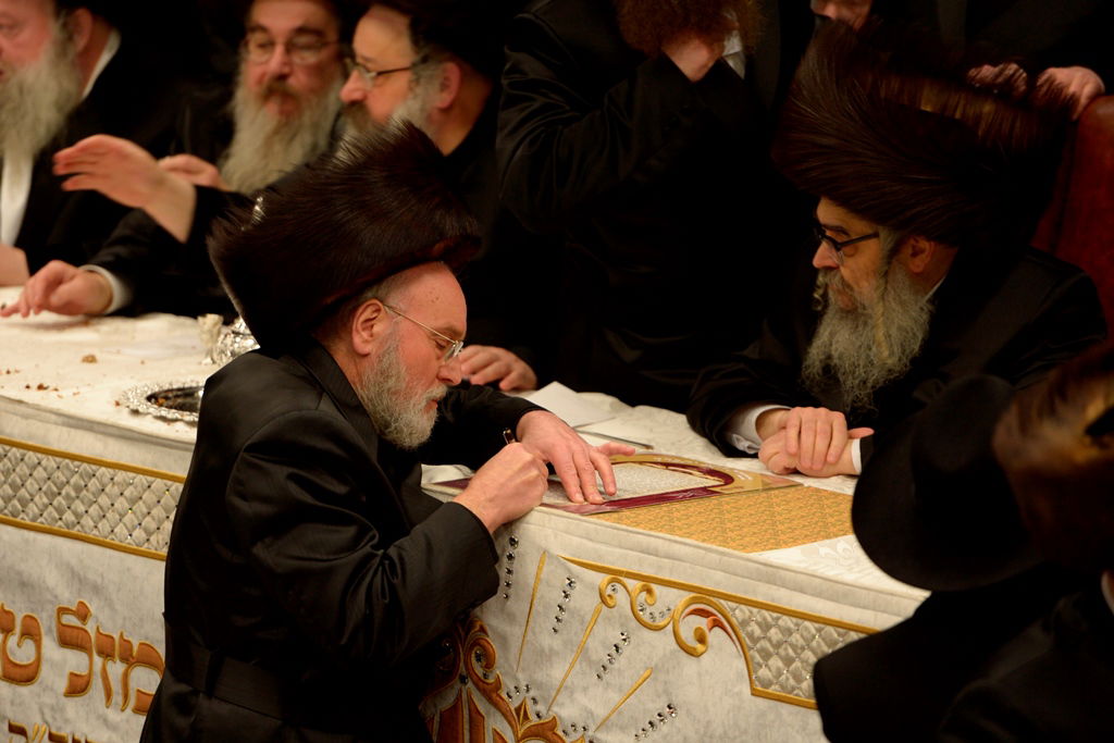 חתונת נכד האדמו"ר מסאטמר | צפו