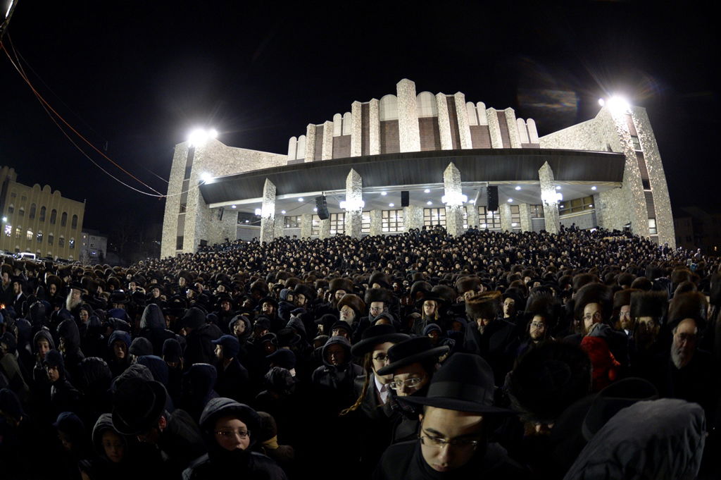חתונת נכד האדמו"ר מסאטמר | צפו
