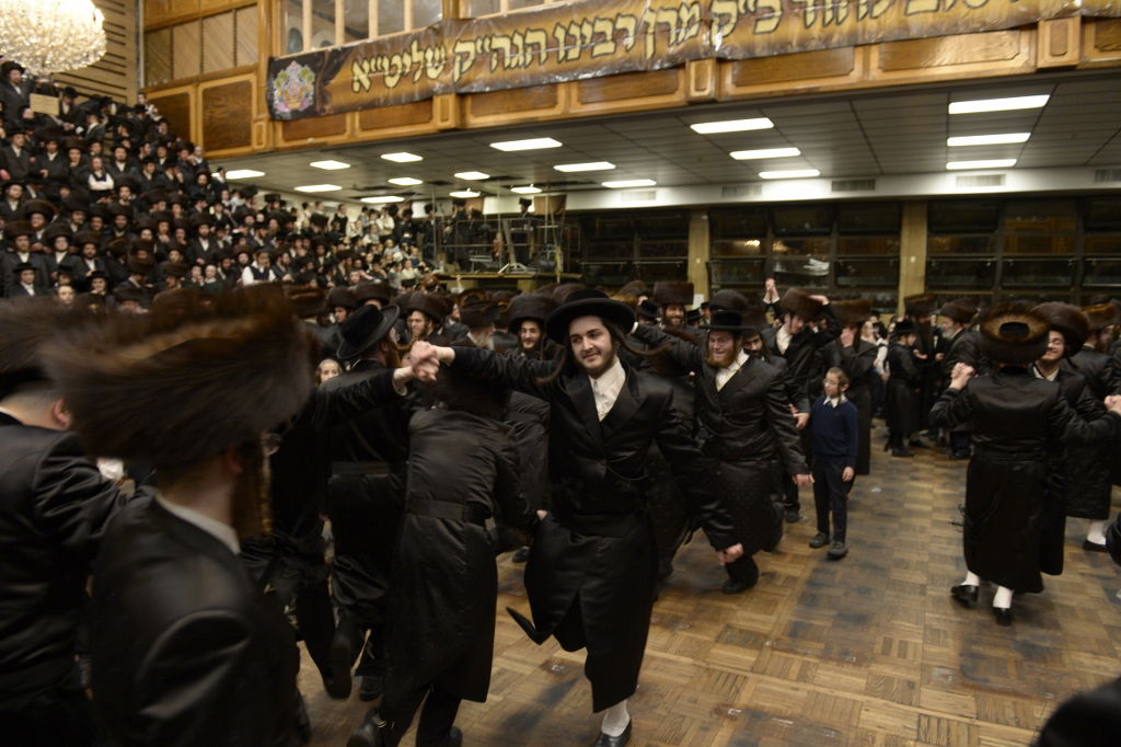 חתונת נכד האדמו"ר מסאטמר | צפו