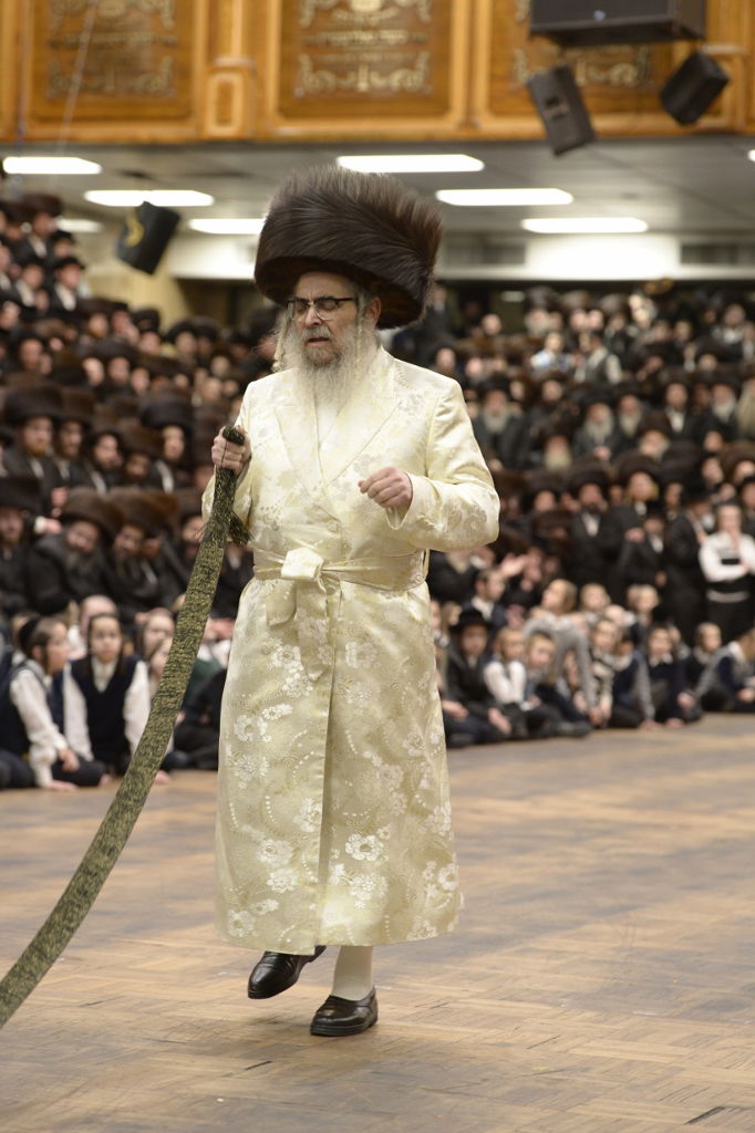 חתונת נכד האדמו"ר מסאטמר | צפו