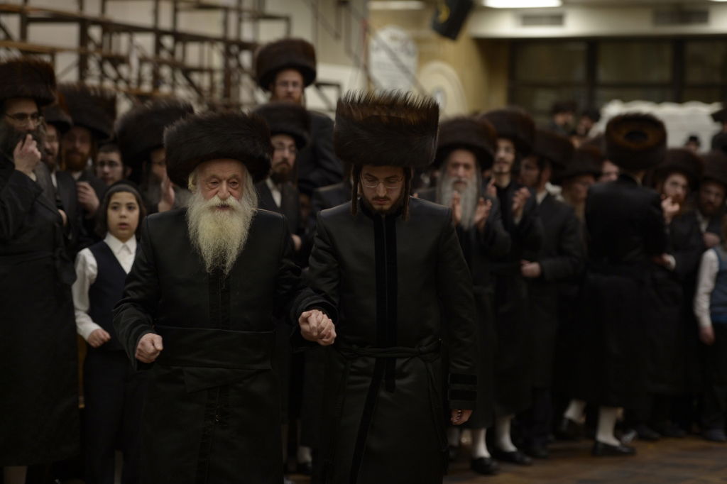 חתונת נכד האדמו"ר מסאטמר | צפו