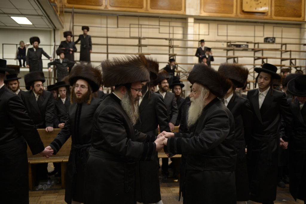 חתונת נכד האדמו"ר מסאטמר | צפו