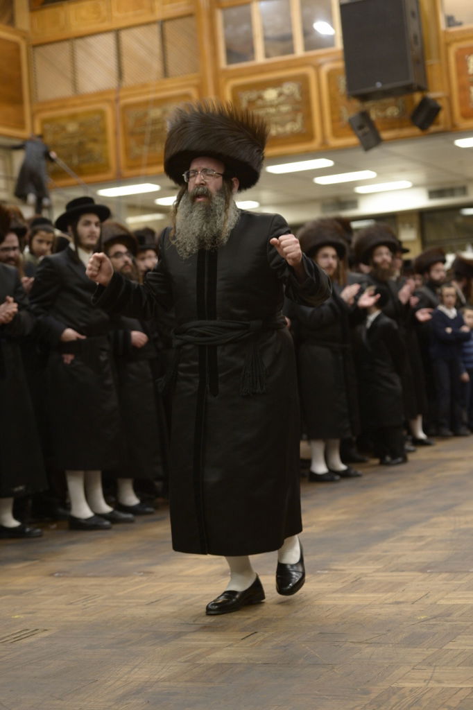 חתונת נכד האדמו"ר מסאטמר | צפו