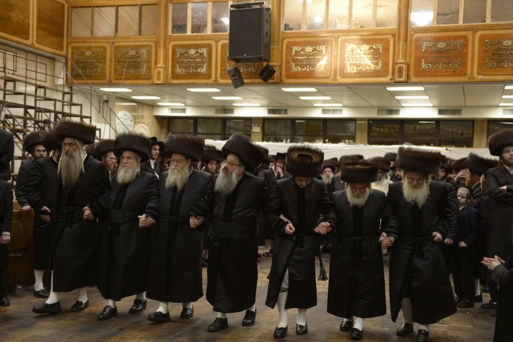 חתונת נכד האדמו"ר מסאטמר | צפו