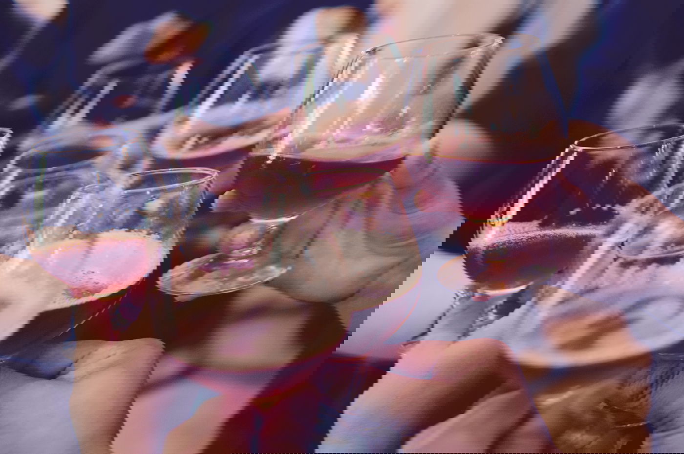 האם לאחר הרמת כוסית לחיים, החוזה נחתם סופית? אילוסטרציה