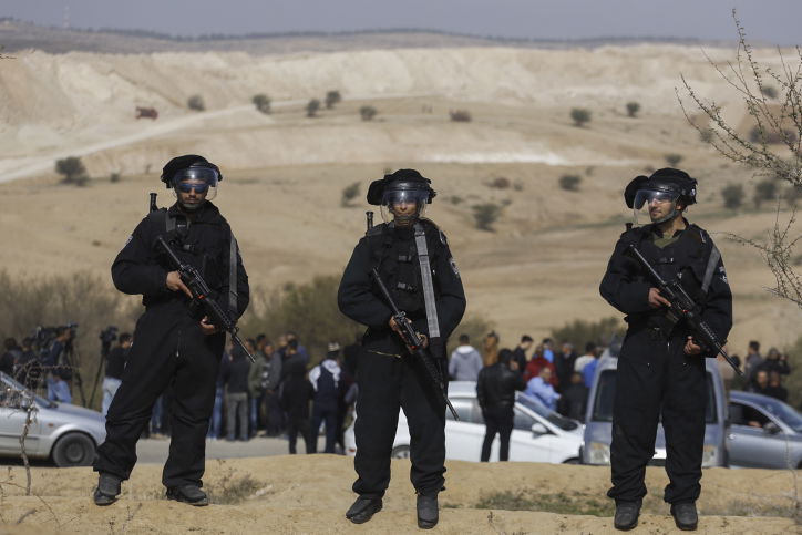 המהומה באום אלחיראן בעדשת המצלמה