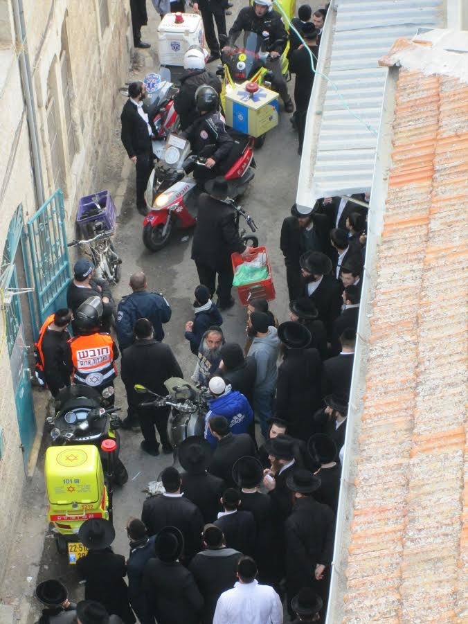 שעות לאחר הדיון בכנסת: חייל חרדי הותקף ב"בית ישראל"