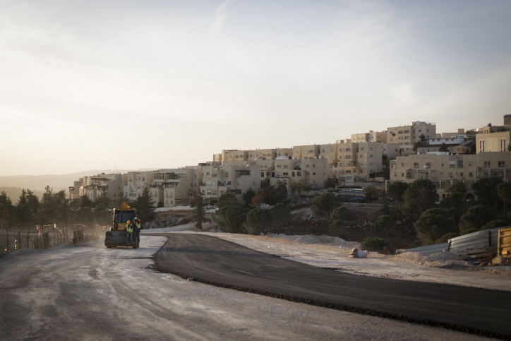 עבודות ברמת שלמה לקראת בנייה