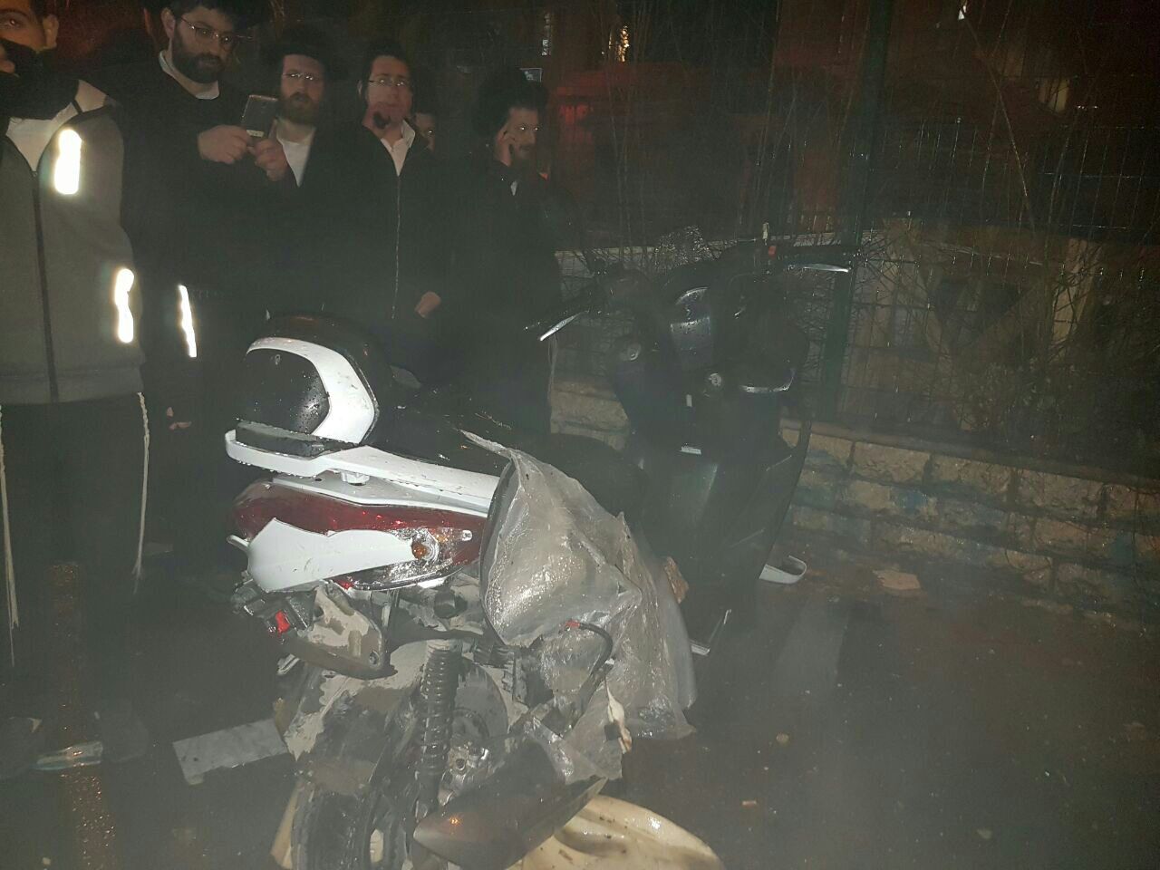 קרע בברסלב: מהומת ענק ב'שול' המרכזי