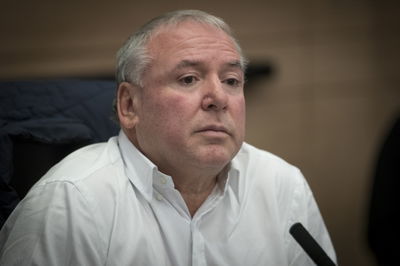 דוד אמסלם, לא מתנצל רק "מצר על הפגיעה"