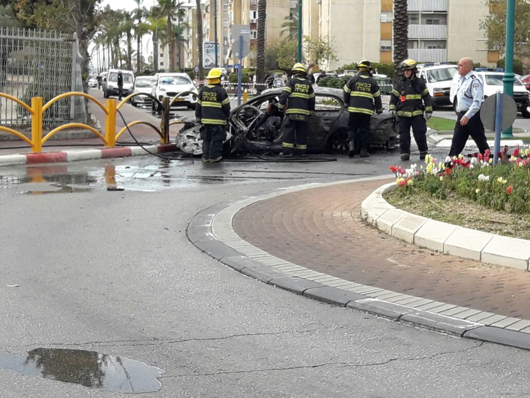רכב התפוצץ  ועלה באש; הרוג ו-2 פצועים