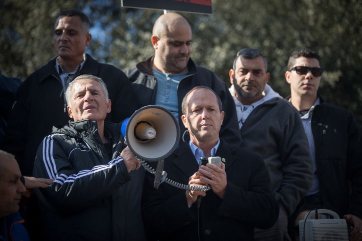 ברקת מפגין השבוע