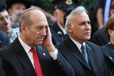 "יהיה לנו כזה?". אולמרט וקצב בלוויה הממלכתית של רחבעם זאבי