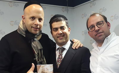 צפו: אלי הרצליך מבצע את "קשר של קיימא" בלייב