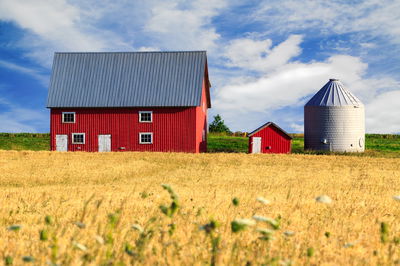 השיפוצים - הוכחה לשיתוף בבית המגורים. אילוסטרציה