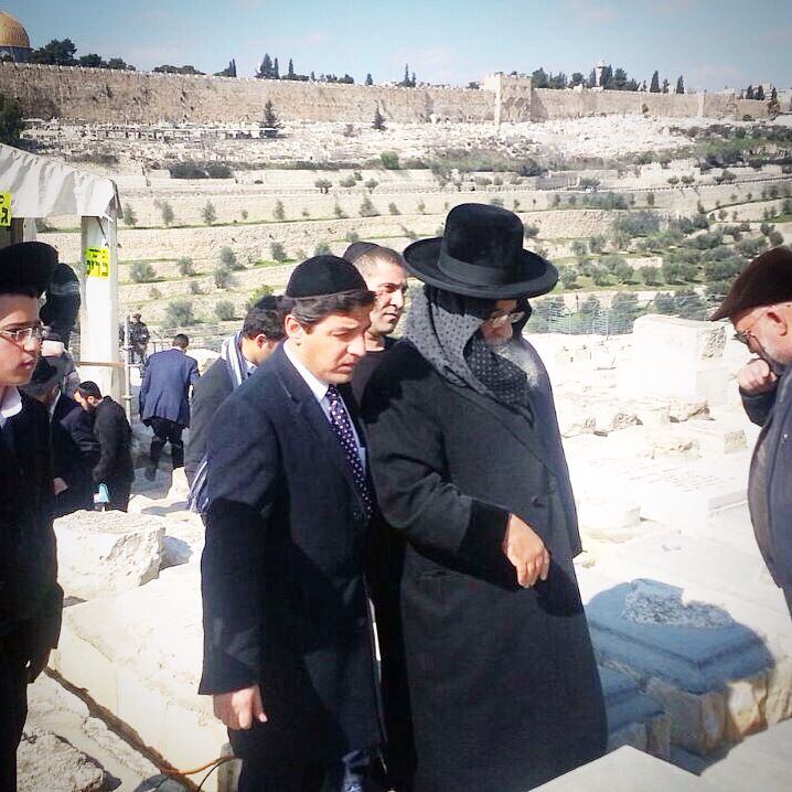 צפו: המקובל רבי בניהו שמואלי בציון הרש"ש הקדוש