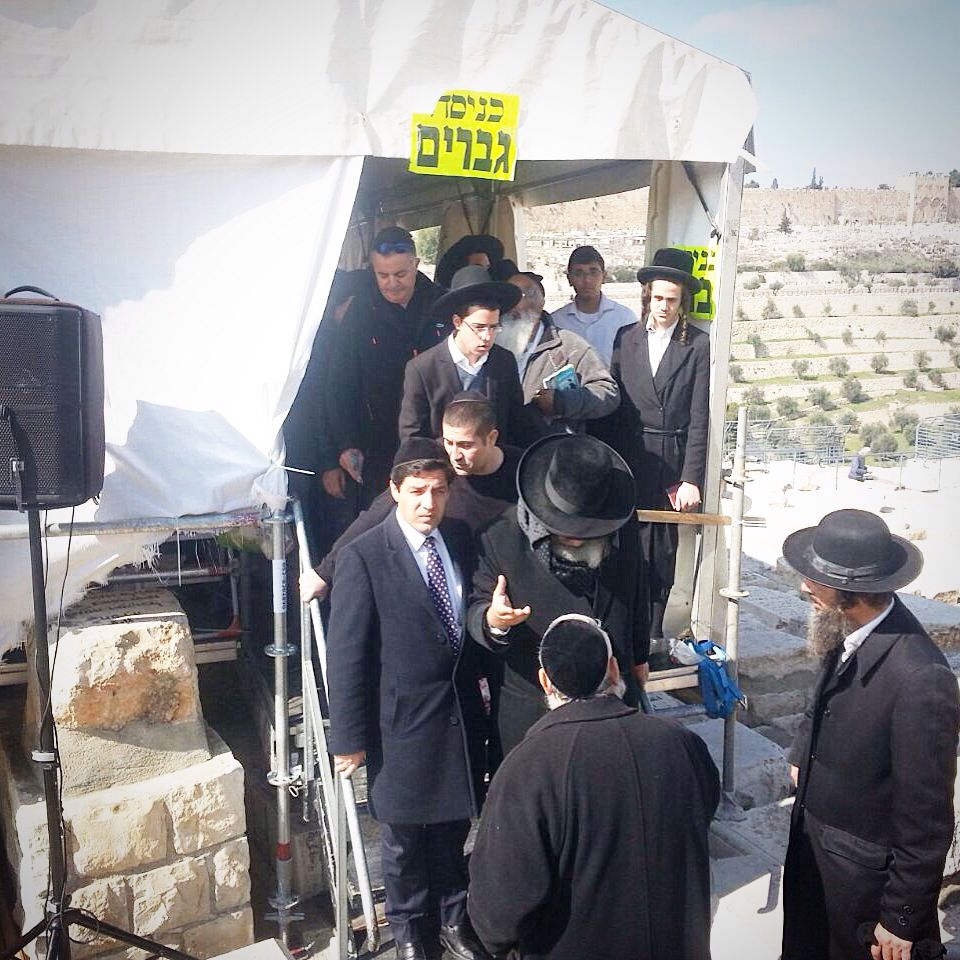 צפו: המקובל רבי בניהו שמואלי בציון הרש"ש הקדוש