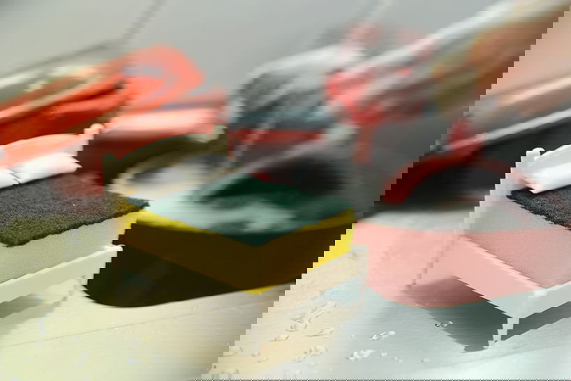 מחזיק לסקוטש הכלים במטבח שימיס לכם את הלב