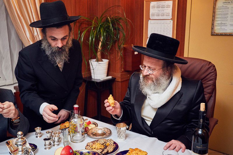 מוסקבה: האדמו"ר ערך טיש ט"ו בשבט מוקדם