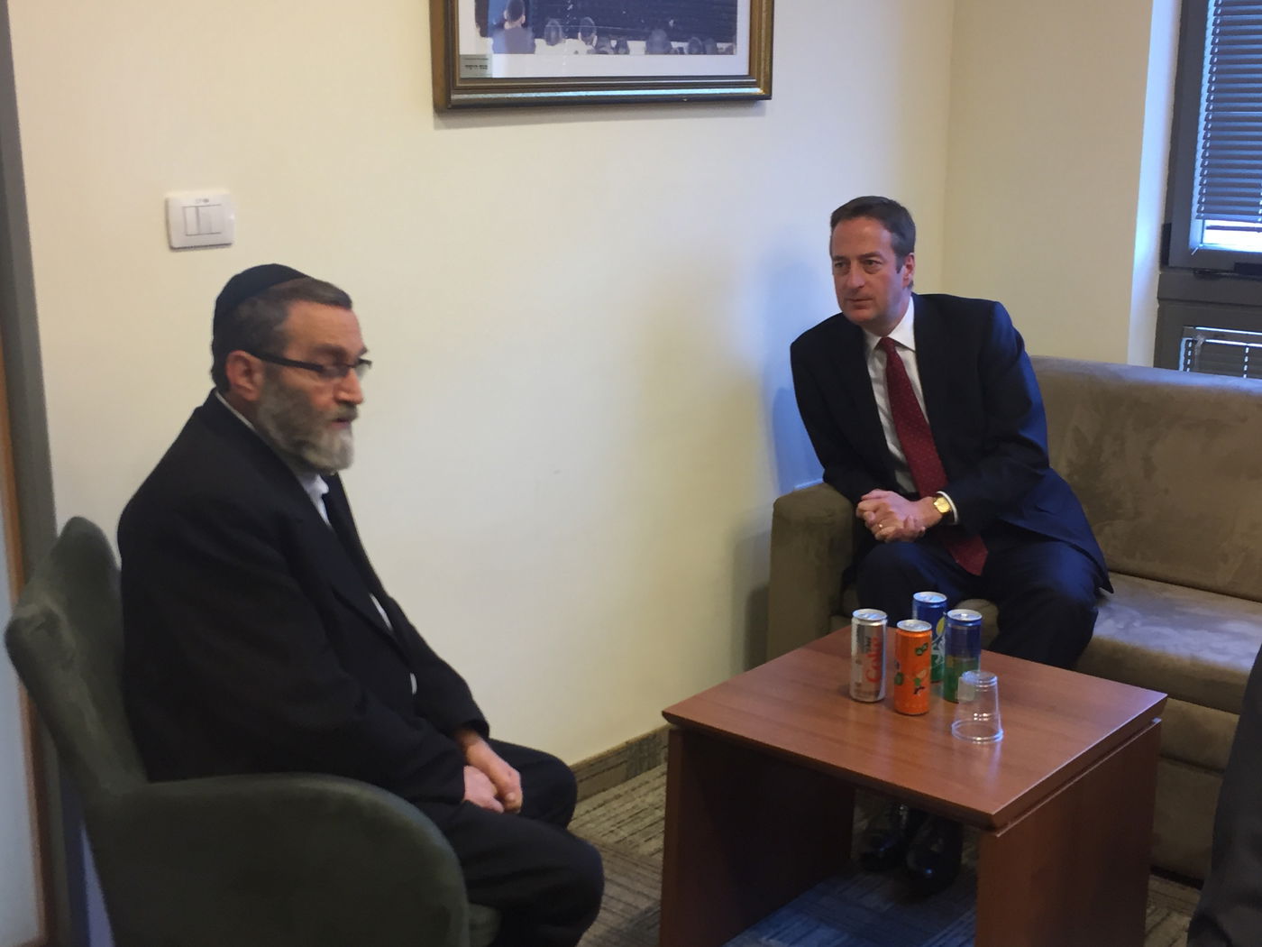 גפני בפגישה עם השגריר הבריטי