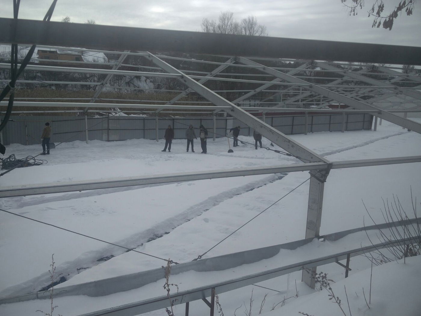 סוער באומן: פועלי העירייה הרסו אוהל לשינה