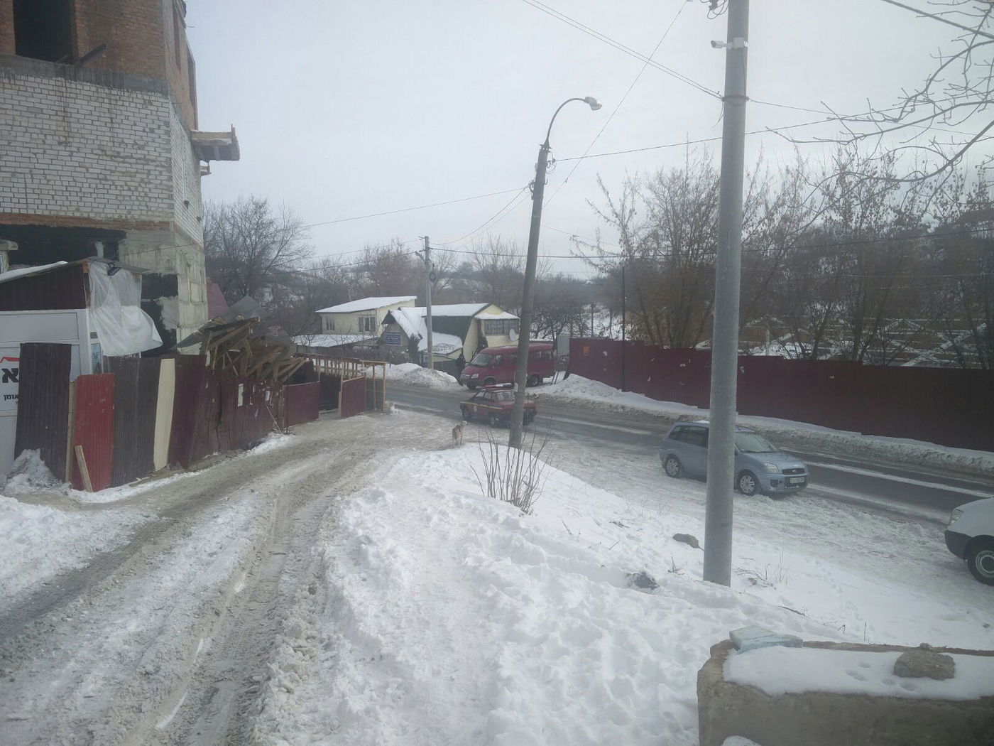 סוער באומן: פועלי העירייה הרסו אוהל לשינה