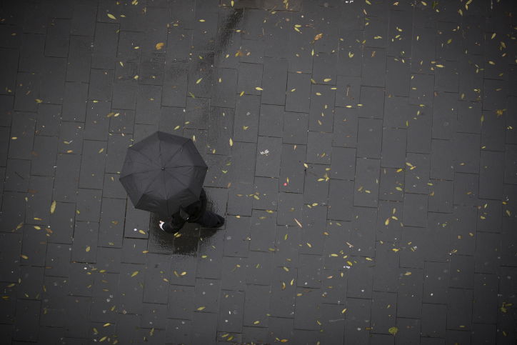 היום יהיה קר וגשום, ייתכנו סופות רעמים