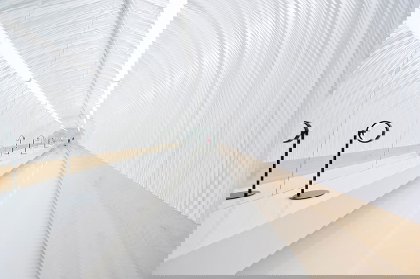 חנות בסנט פטרבורג מציעה חדר לצילום הסלפי המושלם