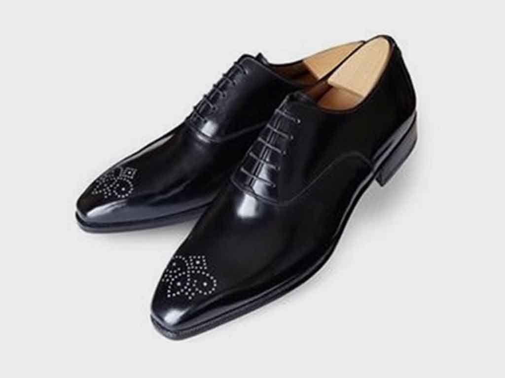 כך נראים זוגות הנעליים היקרות בעולם