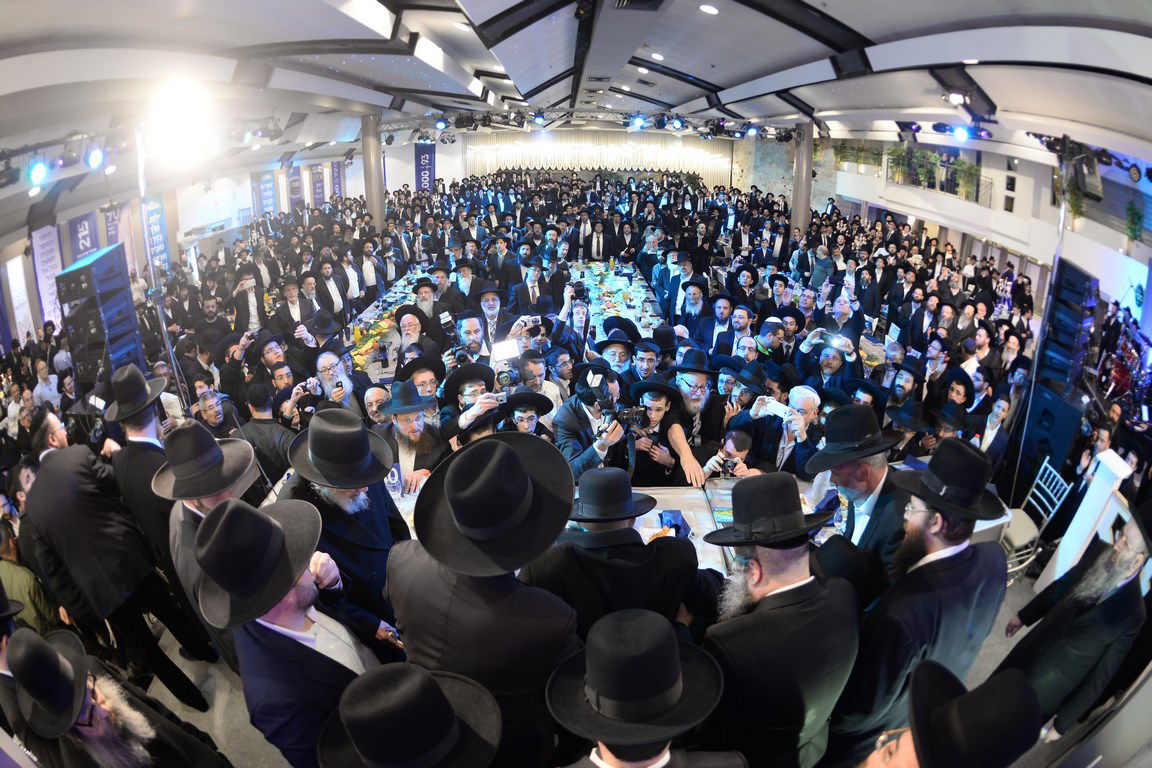 סיום "שערי תשובה" במעמד מרן הגר"ח קנייבסקי. צפו