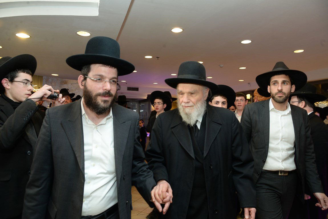 סיום "שערי תשובה" במעמד מרן הגר"ח קנייבסקי. צפו