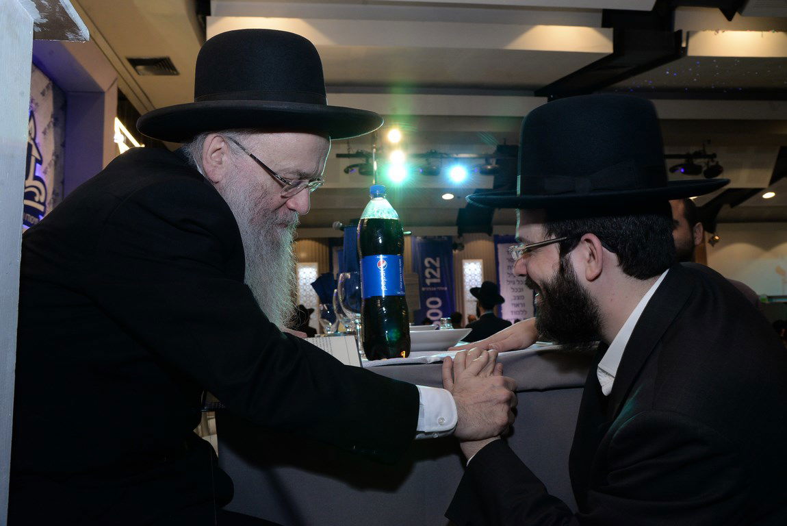 סיום "שערי תשובה" במעמד מרן הגר"ח קנייבסקי. צפו