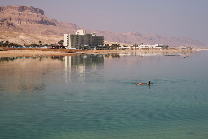 ים המוות? ים המלח בסדרת תמונות מרהיבה