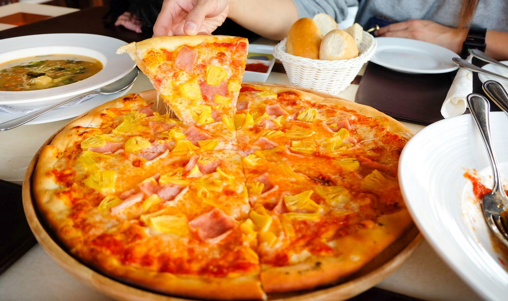 החתיכות הצהובות זה אננס. הייתם טועמים?