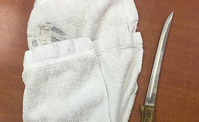 הסכין והמגבת