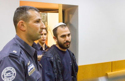 עדיין עם הכיפה, סלע בדיון הקודם