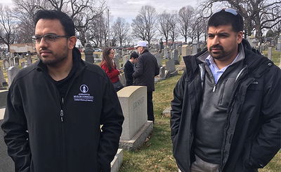 מוסלמי בבית הקברות שחולל: "הרגשתי חובה לבוא לסייע"