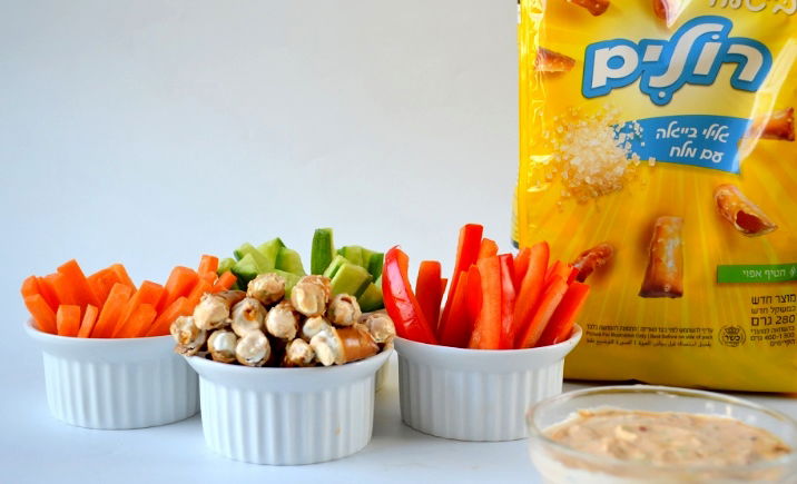 בייגלה רולים במילוי גבינה ועגבניות מיובשות