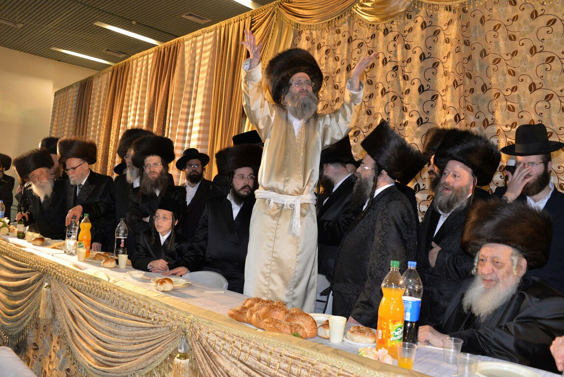 אלפים בחתונת בנו של 'רבי מיילך' בידרמן. צפו